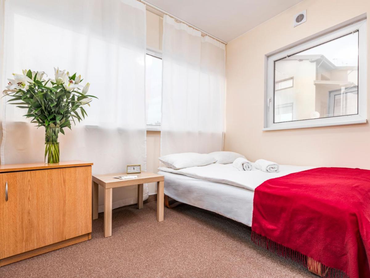Luxhostel24 Varşova Dış mekan fotoğraf
