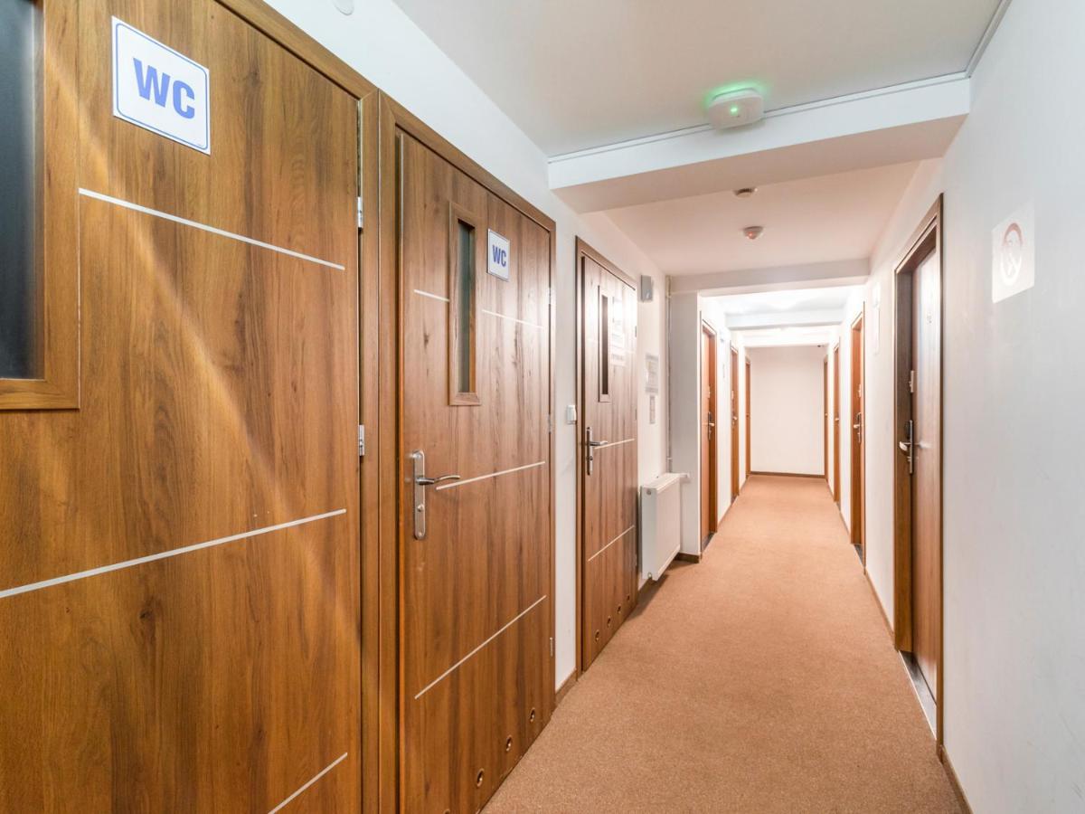 Luxhostel24 Varşova Dış mekan fotoğraf