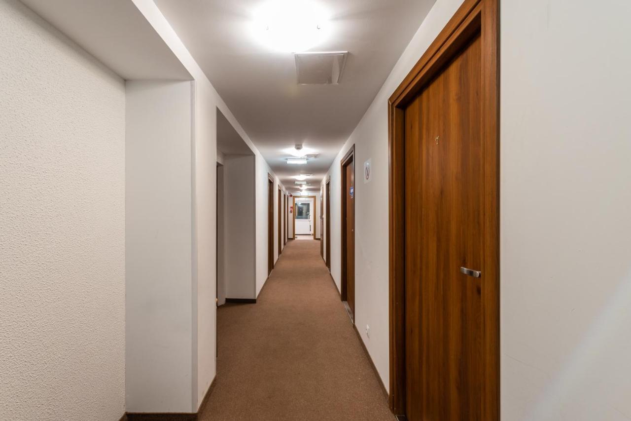 Luxhostel24 Varşova Dış mekan fotoğraf